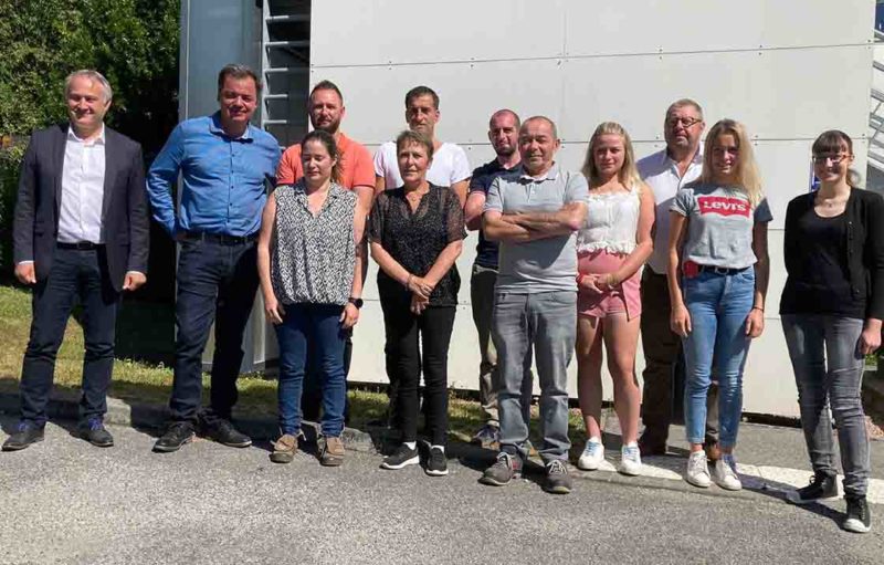 Photo représentant les agents chargés de mener l'enquête dans le cadre de la mise en place de la tarification incitative pour les déchets